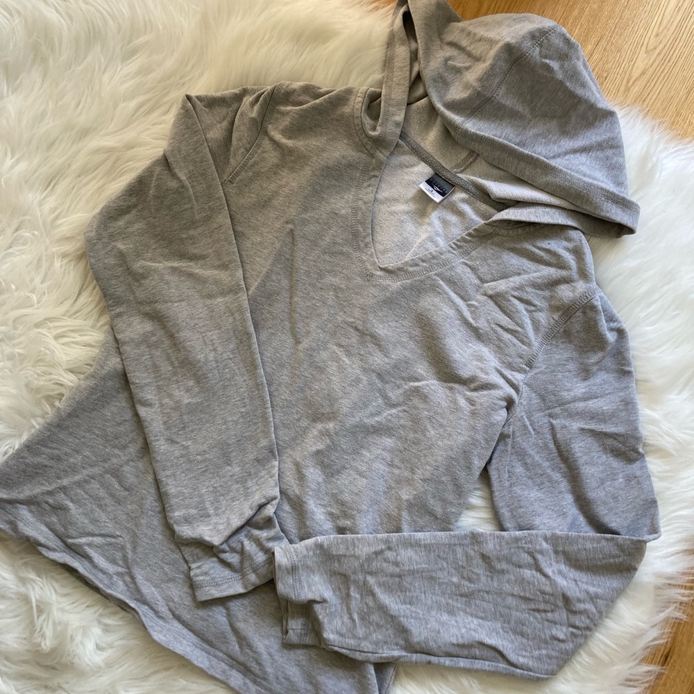Cheetah V-Neck Hoodie - Size S - Grey